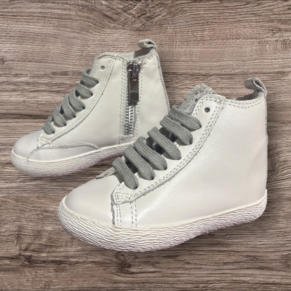 Piper Finn NWT High Top Hard Sole Leather Sneakers Sz 5 White and Grey
